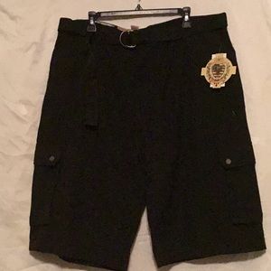 PICK 2 FOR $35 AMERICAN HERITAGE MAN  SHORT SZ 40